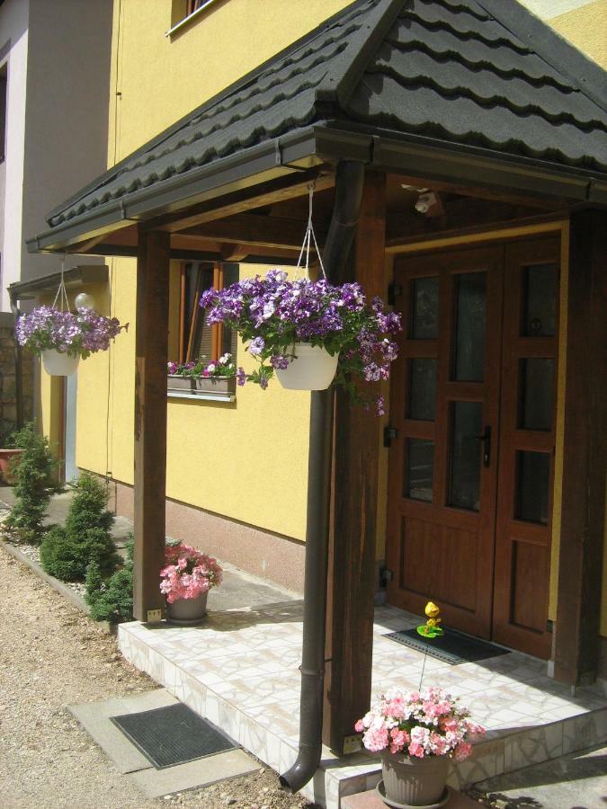 Guesthouse Mario Кореница Екстер'єр фото